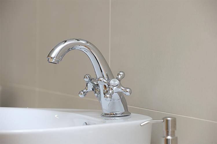 Waschtischmischer Helretro M